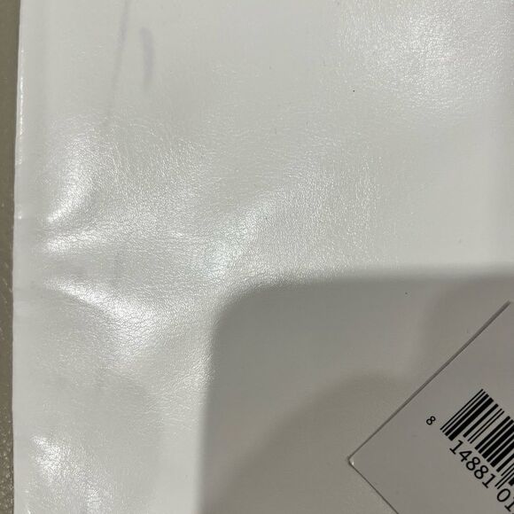 Macy’s Cosmetic Bag - Picture 7 of 8